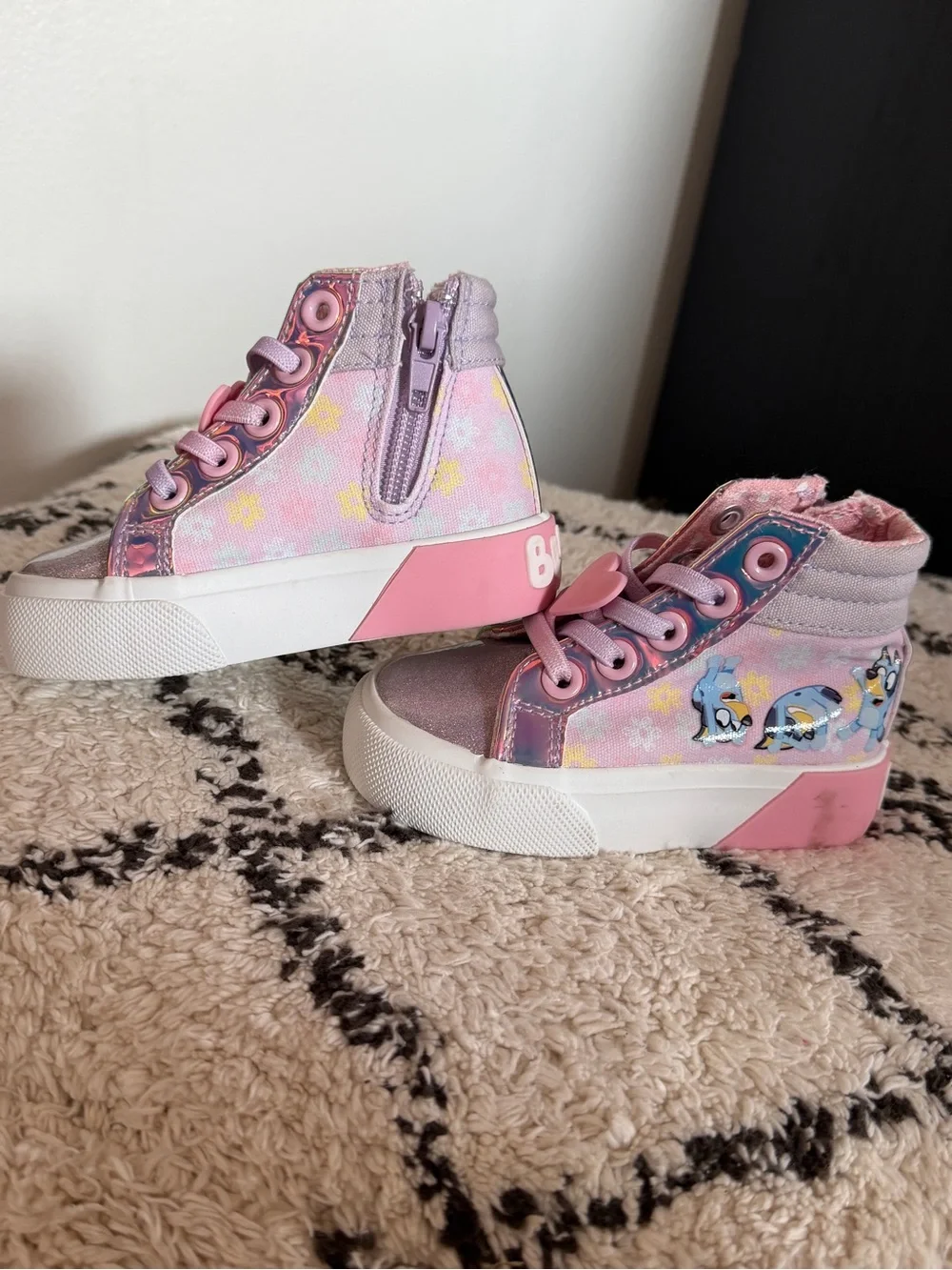 Girls' Pink Glitter Heart High-Top Sneakers - Kids